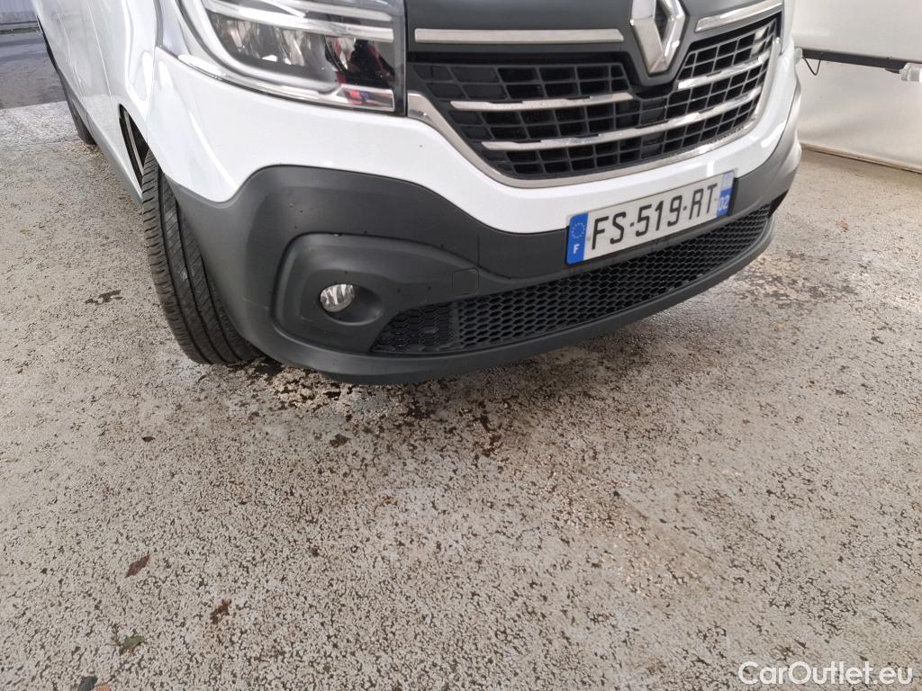  Renault  Trafic  / 2019 / 4P / Fourgon tole NV CA GCF L1H1 1200 dCi 120 S&S 6 PLACES #1