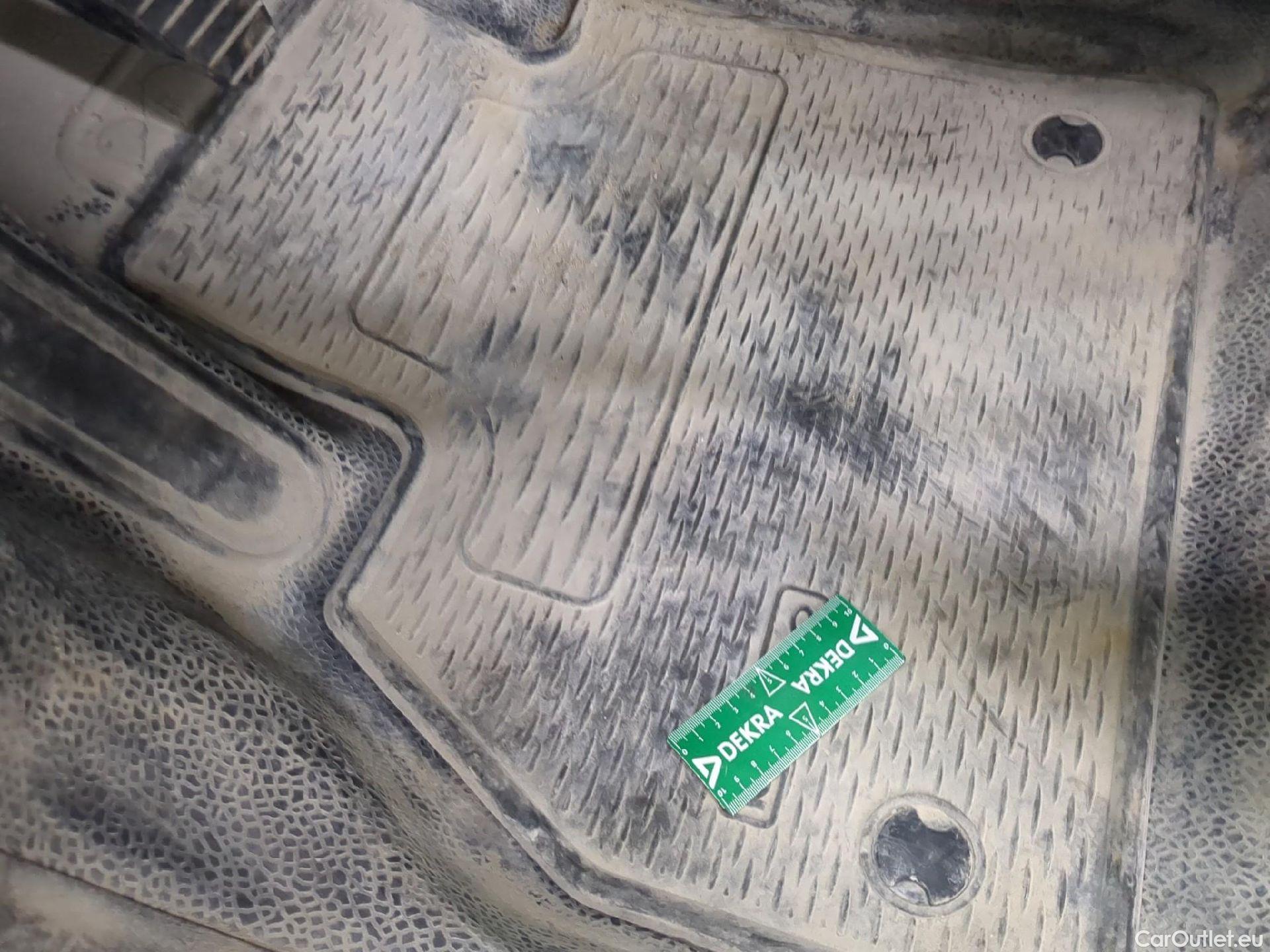  Renault  Kangoo  Express Extra (Série Spéciale) 1.5 dCi 90CV BVM5 E6 #2