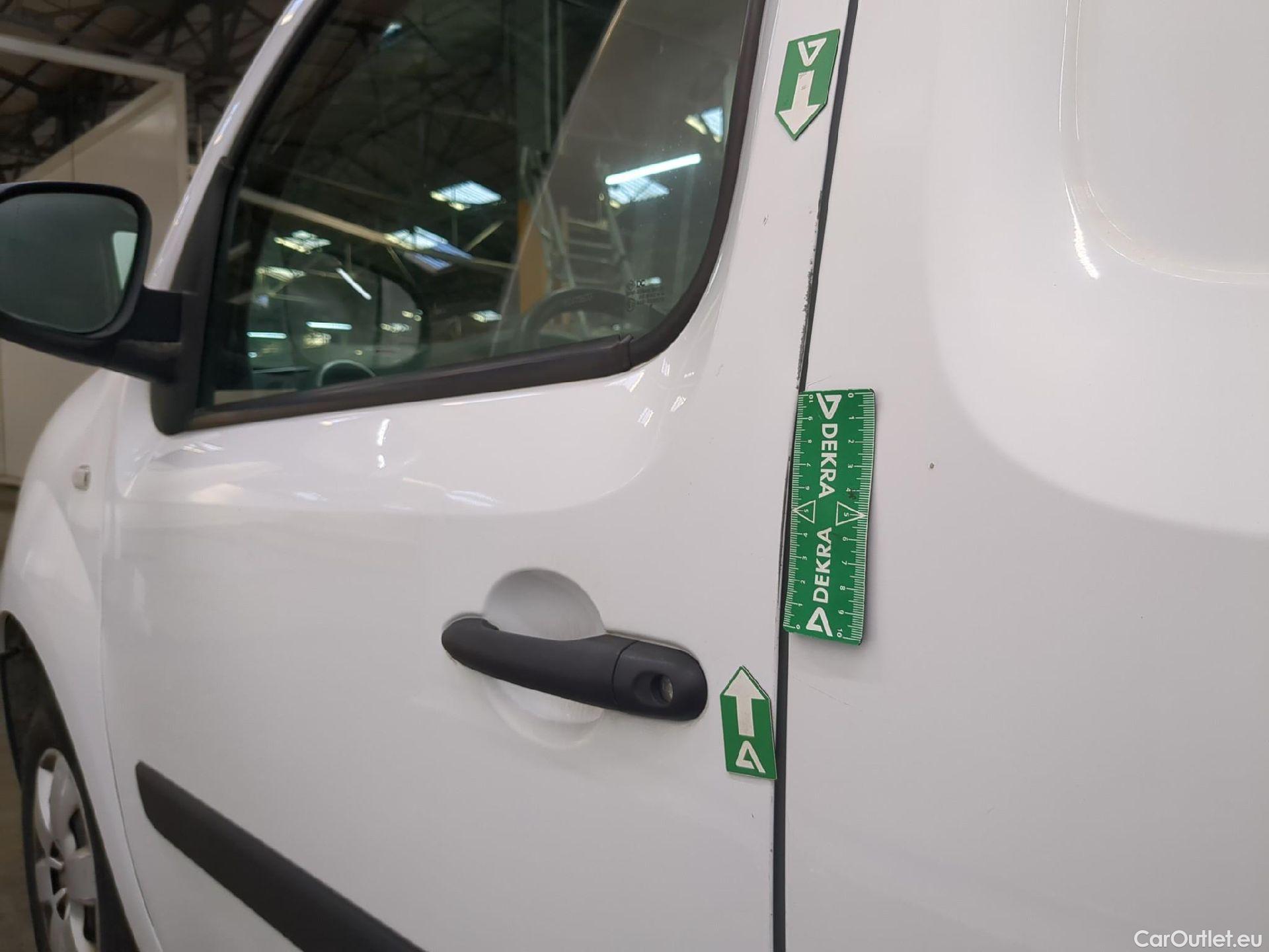  Renault  Kangoo  Express Extra (Série Spéciale) 1.5 dCi 90CV BVM5 E6 #48