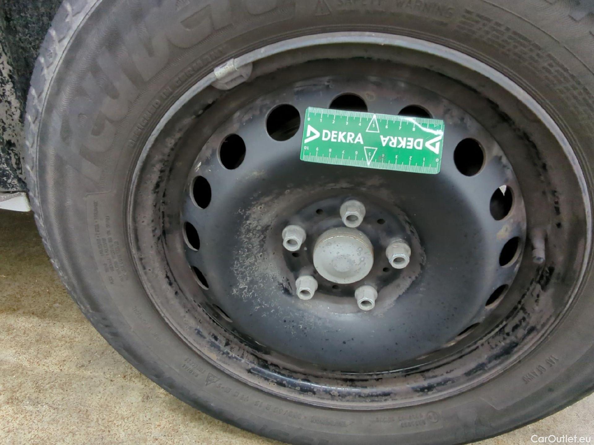  Renault  Kangoo  Express Extra (Série Spéciale) 1.5 dCi 90CV BVM5 E6 #14