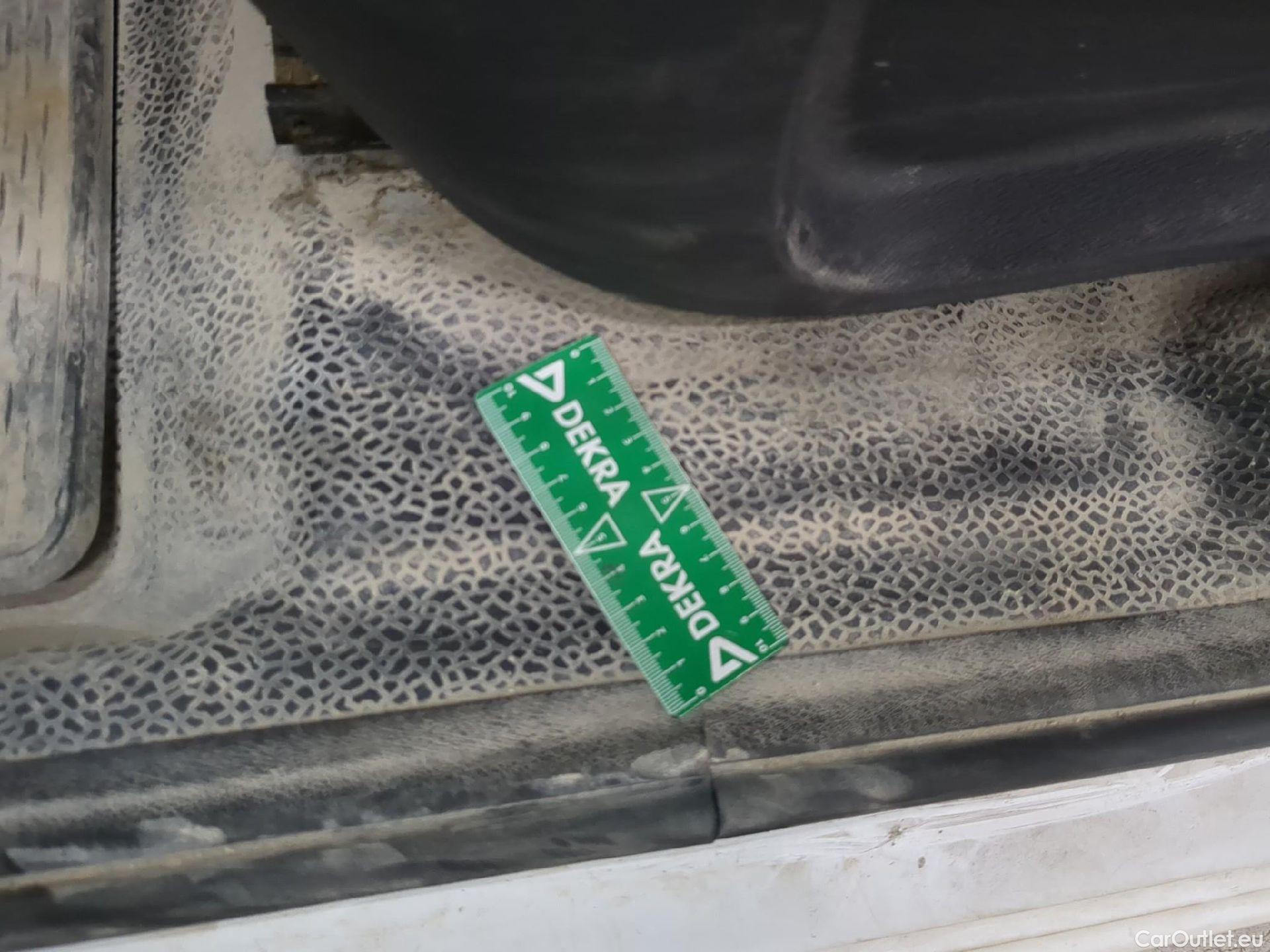  Renault  Kangoo  Express Extra (Série Spéciale) 1.5 dCi 90CV BVM5 E6 #8