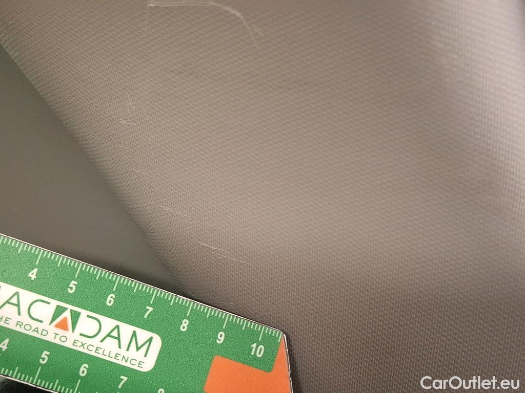  Renault  Megane  IV Berline 5pt. Société Air Nav 1.5 dCi 90CV BVM6 E6 #34