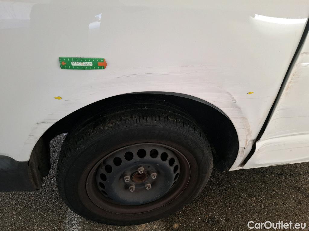  Volkswagen  Transporter VOLKSWAGEN  / 2019 / 4P / Fourgon tôlé 2.0 TDi 110 L1H1 Business #3