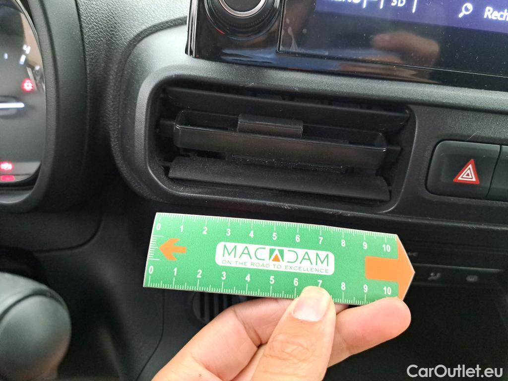  Toyota  Proace TOYOTA  City / 2019 / 4P / Fourgonnette 1.5 Medium 100 D-4D Business #12