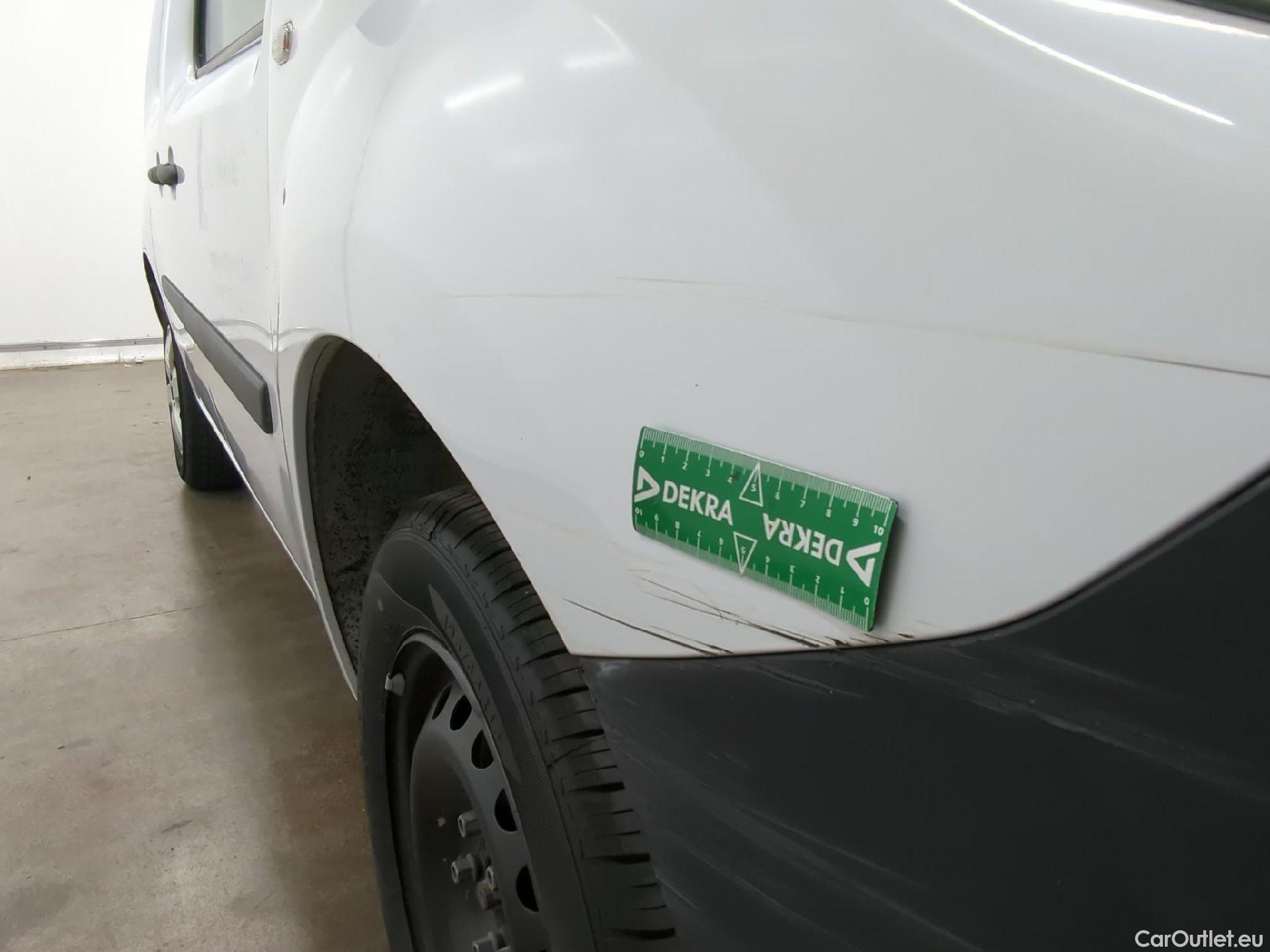  Renault  Kangoo  Express Extra (Série Spéciale) 1.5 dCi 90CV BVM5 E6 #39