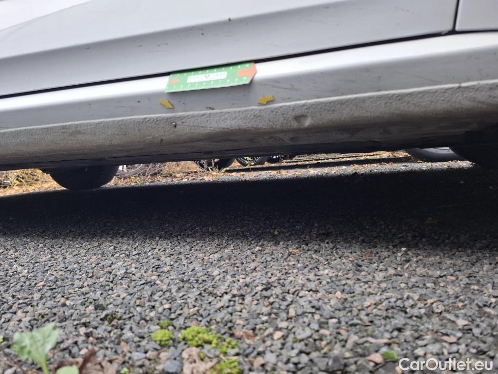  Renault  Megane  IV Berline 5pt. Société Air Nav 1.5 dCi 90CV BVM6 E6 #20