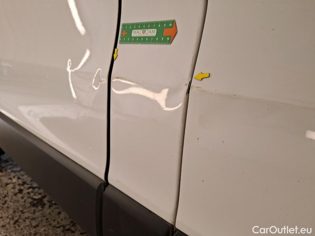  Renault  Trafic  / 2019 / 4P / Fourgon tole NV CA GCF L1H1 1200 dCi 120 S&S 6 PLACES #20