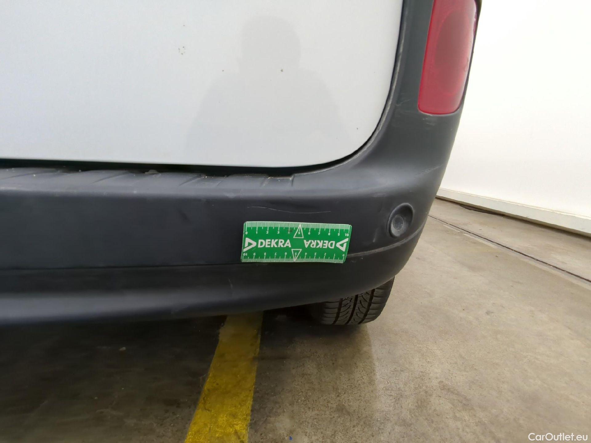  Renault  Kangoo  Express Extra (Série Spéciale) 1.5 dCi 90CV BVM5 E6 #23