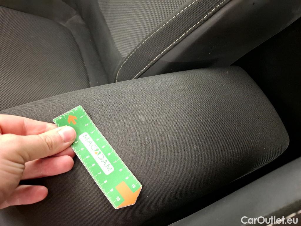  Renault  Megane  IV Berline 5pt. Société Air Nav 1.5 dCi 90CV BVM6 E6 #37