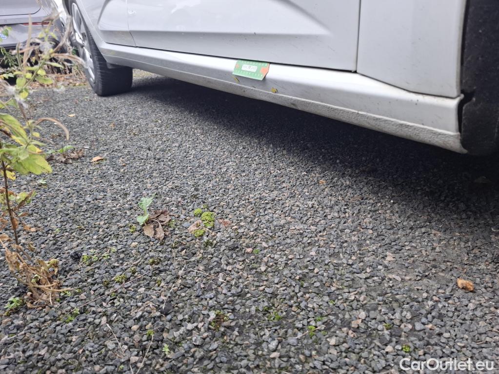  Renault  Megane  IV Berline 5pt. Société Air Nav 1.5 dCi 90CV BVM6 E6 #22