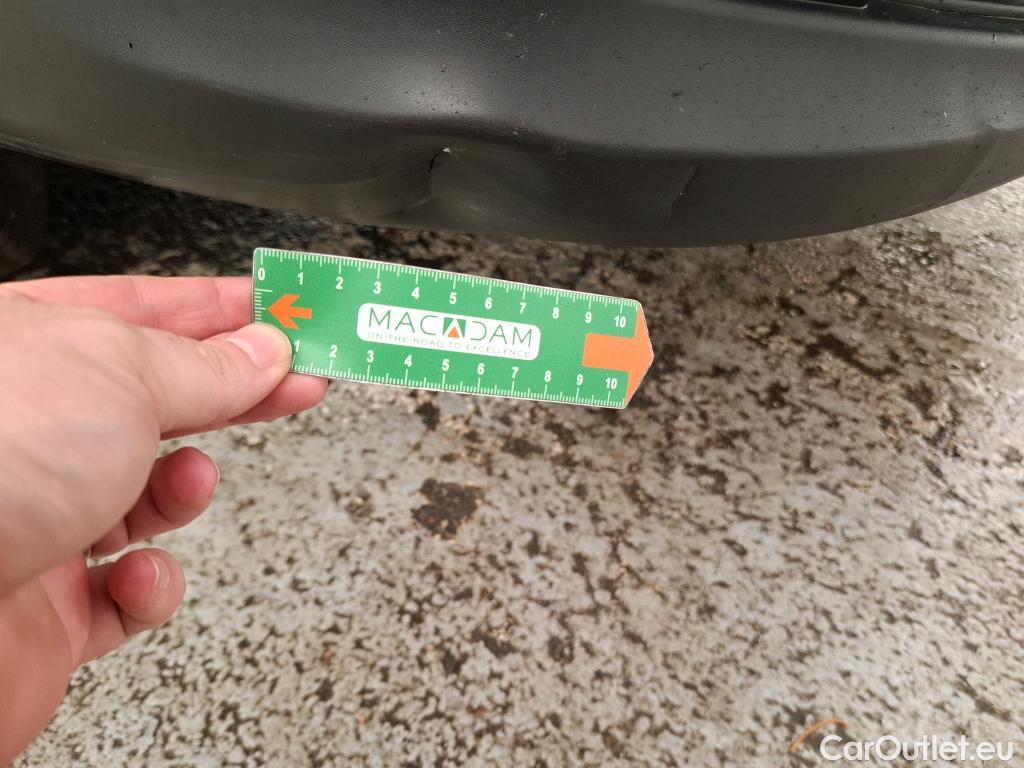  Renault  Trafic  / 2019 / 4P / Fourgon tole NV CA GCF L1H1 1200 dCi 120 S&S 6 PLACES #2