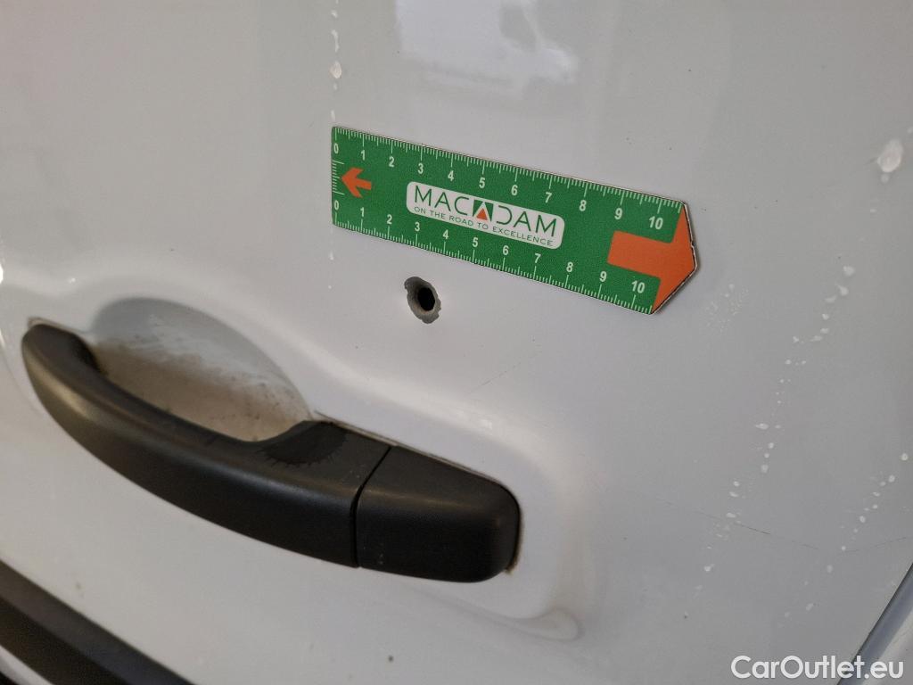  Renault  Trafic  / 2019 / 4P / Fourgon tole NV CA GCF L1H1 1200 dCi 120 S&S 6 PLACES #5