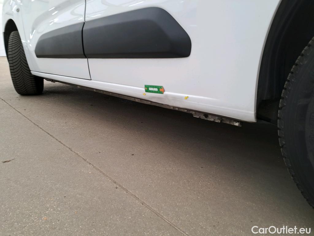  Toyota  Proace TOYOTA  City / 2019 / 4P / Fourgonnette 1.5 Medium 100 D-4D Business #3