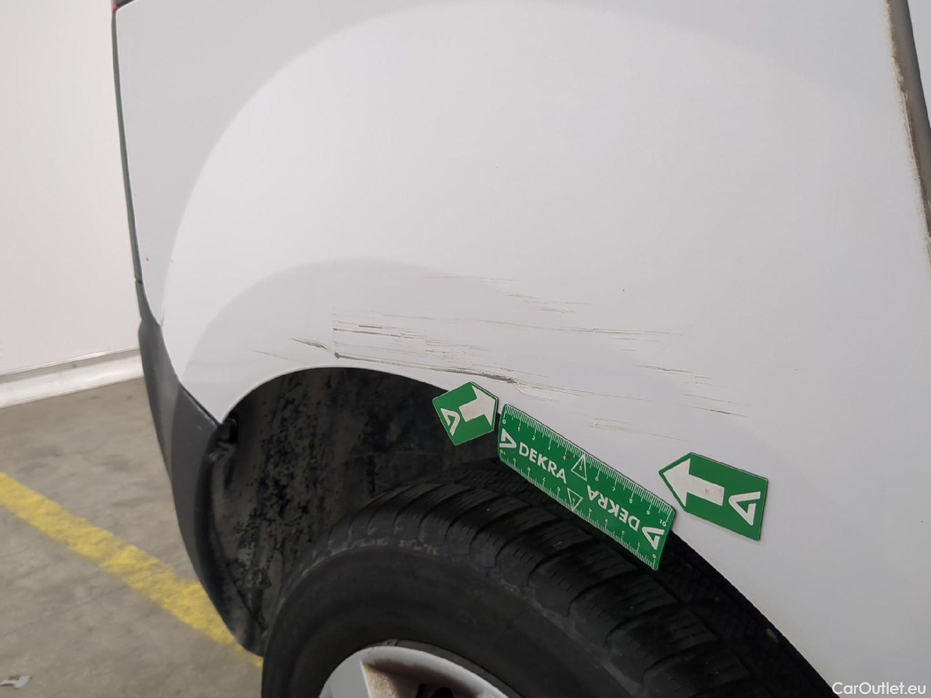  Renault  Kangoo  Express Extra (Série Spéciale) 1.5 dCi 90CV BVM5 E6 #32