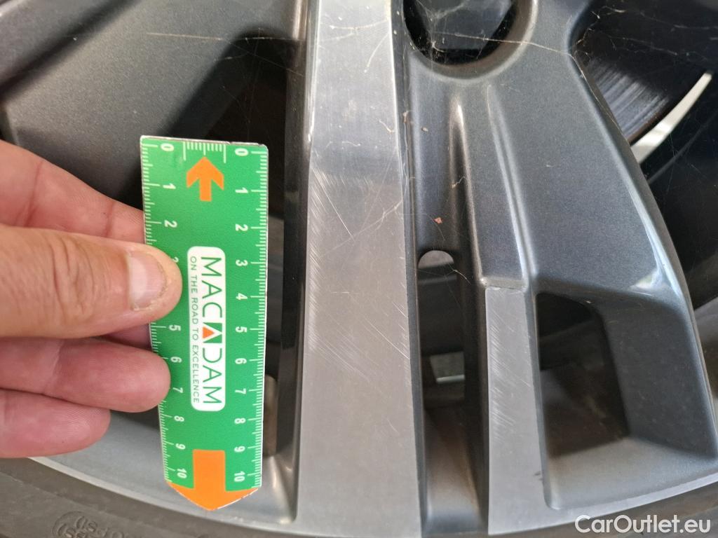  Peugeot  3008  Hybrid 225 Allure Pack 1.6 Plug-In 225CV BVA8 E6d #13