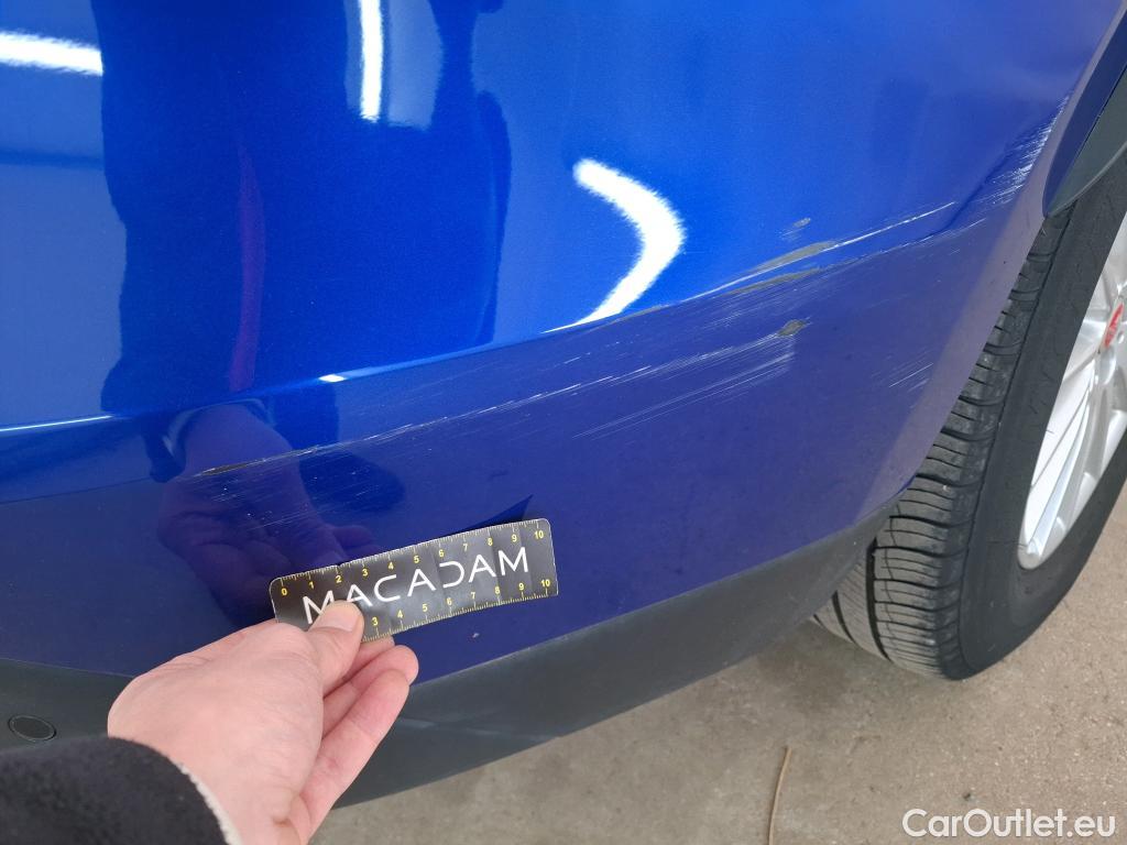  Jaguar  F-PACE  / 2015 / 5P / SUV  Prestige 2L D 180ch BVA 4x4 / TOIT PANO FISSURE #10