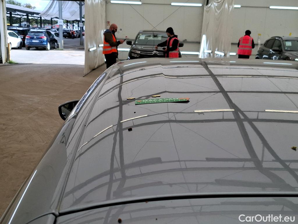  Citroen  C4 Cactus CITROEN  / 2017 / 5P / Berline PureTech 130 S&S EAT6 Shine #19