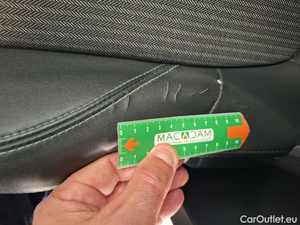  Peugeot  3008  Hybrid 225 Allure Pack 1.6 Plug-In 225CV BVA8 E6d #8