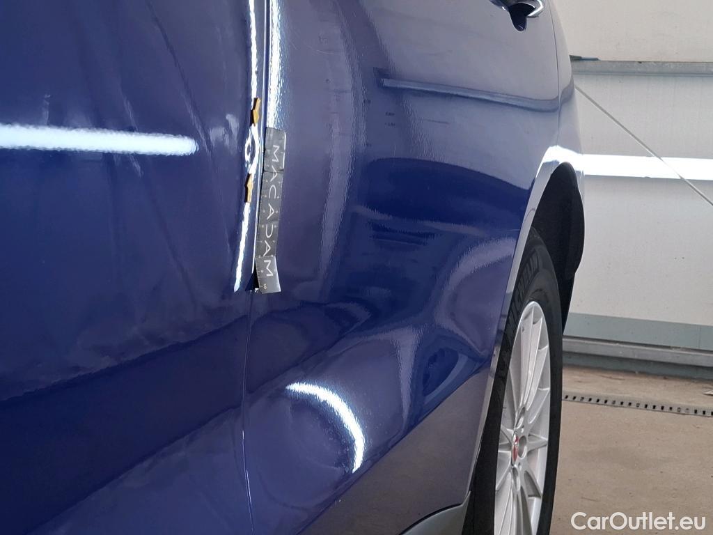  Jaguar  F-PACE  / 2015 / 5P / SUV  Prestige 2L D 180ch BVA 4x4 / TOIT PANO FISSURE #13