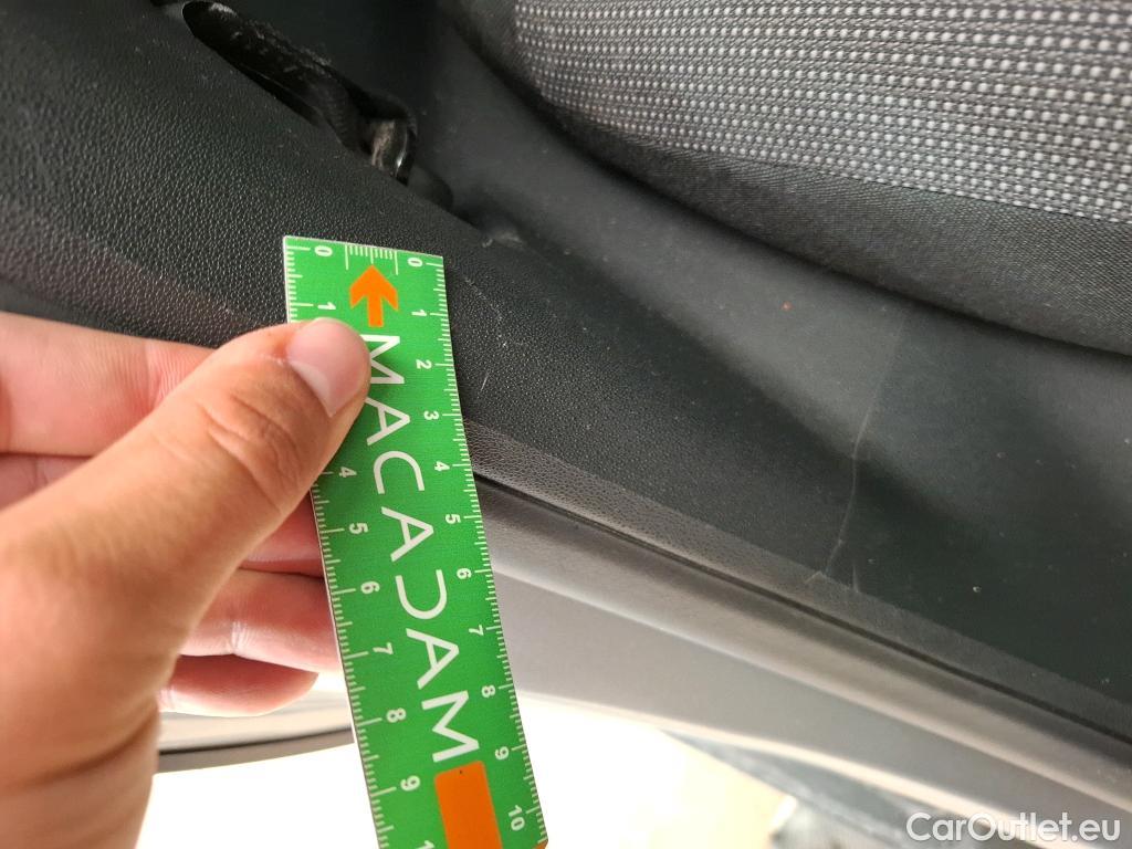  Citroen  C4 Cactus CITROEN  / 2017 / 5P / Berline PureTech 130 S&S EAT6 Shine #12