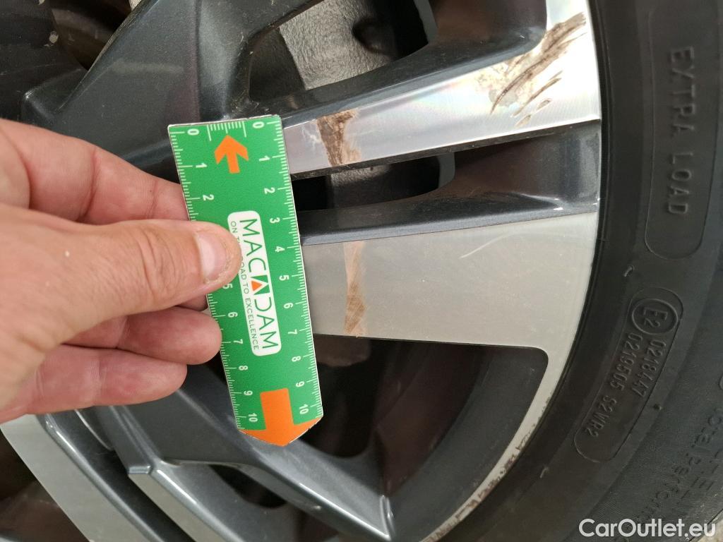  Peugeot  3008  Hybrid 225 Allure Pack 1.6 Plug-In 225CV BVA8 E6d #29