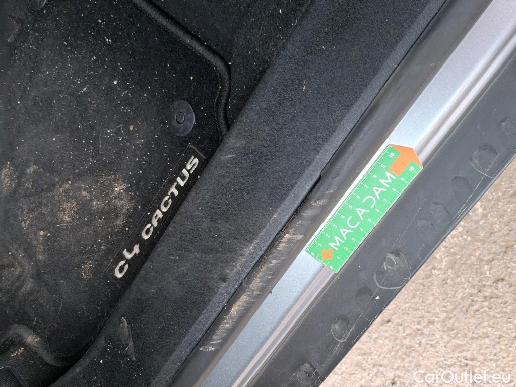  Citroen  C4 Cactus CITROEN  / 2017 / 5P / Berline PureTech 130 S&S EAT6 Shine #3