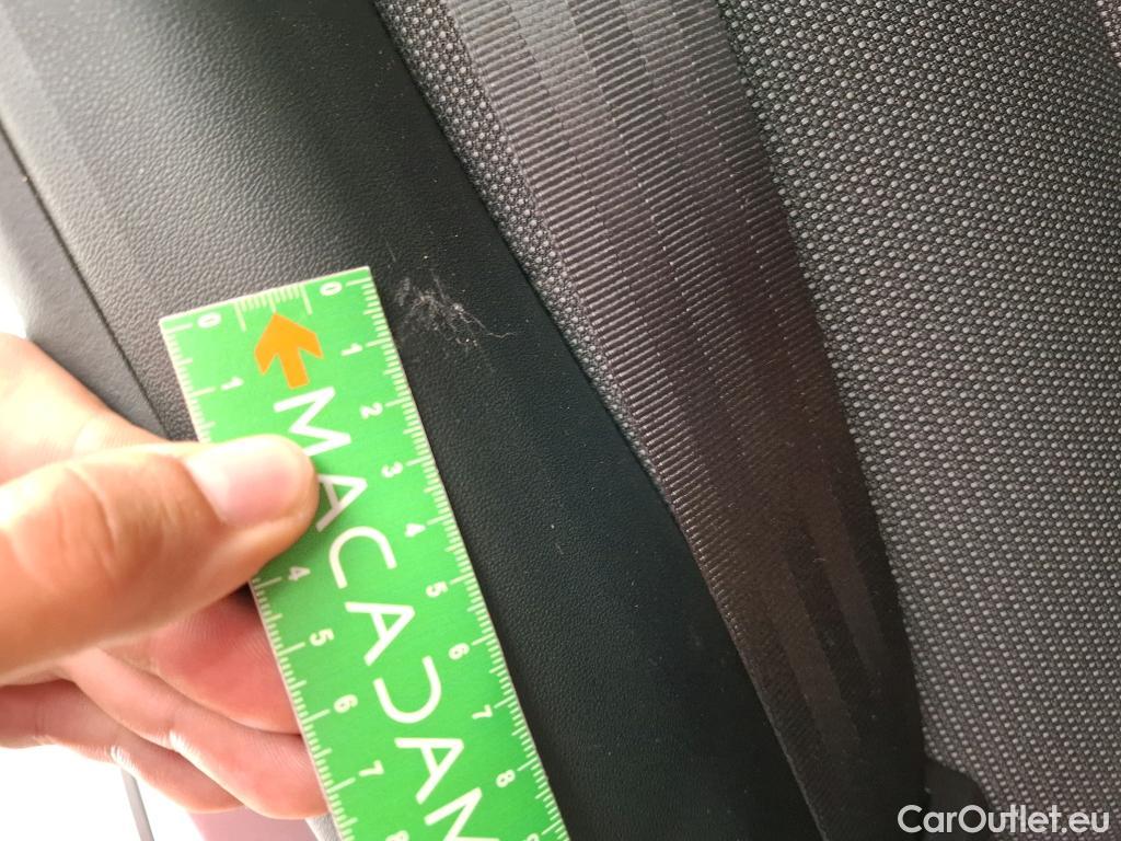  Citroen  C4 Cactus CITROEN  / 2017 / 5P / Berline PureTech 130 S&S EAT6 Shine #13