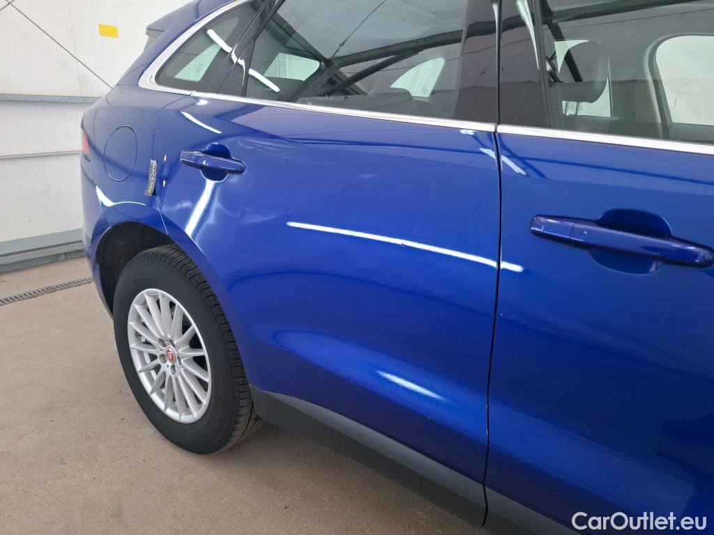  Jaguar  F-PACE  / 2015 / 5P / SUV  Prestige 2L D 180ch BVA 4x4 / TOIT PANO FISSURE #4