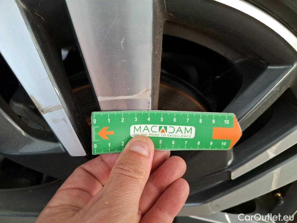  Peugeot  3008  Hybrid 225 Allure Pack 1.6 Plug-In 225CV BVA8 E6d #17