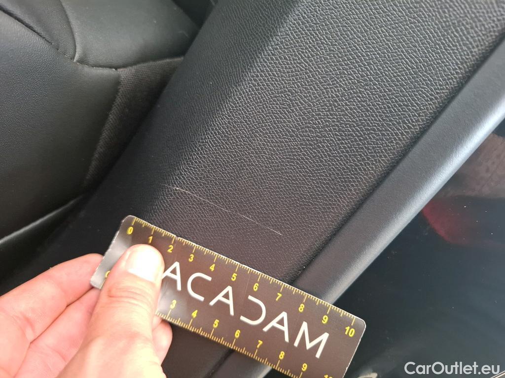  Peugeot  3008 PEUGEOT  / 2016 / 5P / SUV Hybrid 225 e-EAT8 GT #10