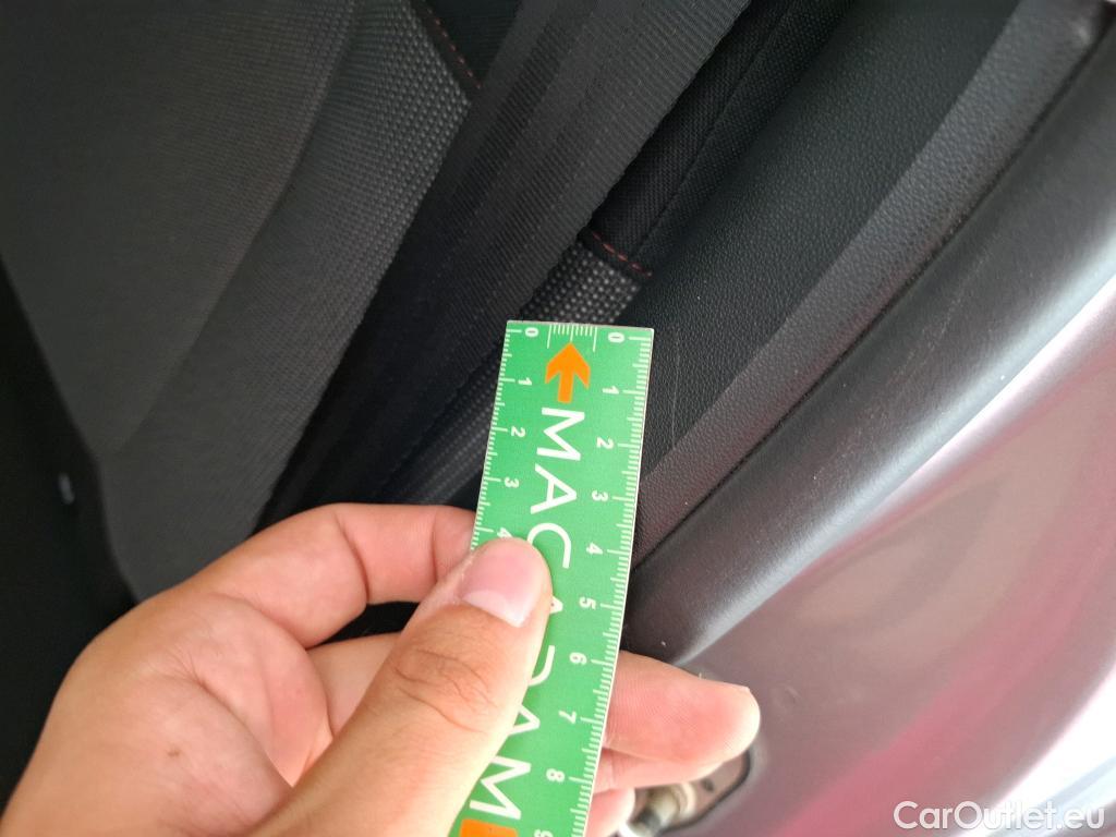  Citroen  C4 Cactus CITROEN  / 2017 / 5P / Berline PureTech 130 S&S EAT6 Shine #8