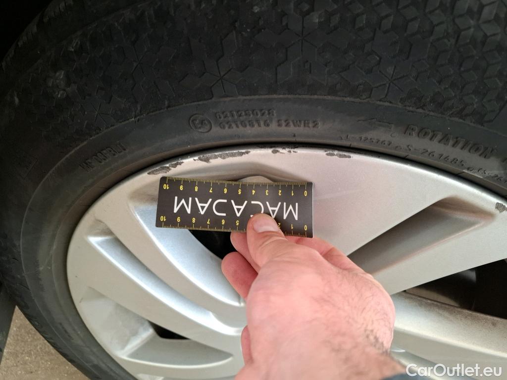  Land Rover  Range Rover Evoque LAND ROVER  / 2018 / 5P / SUV D165 BVA 4WD R-Dynamic S #24