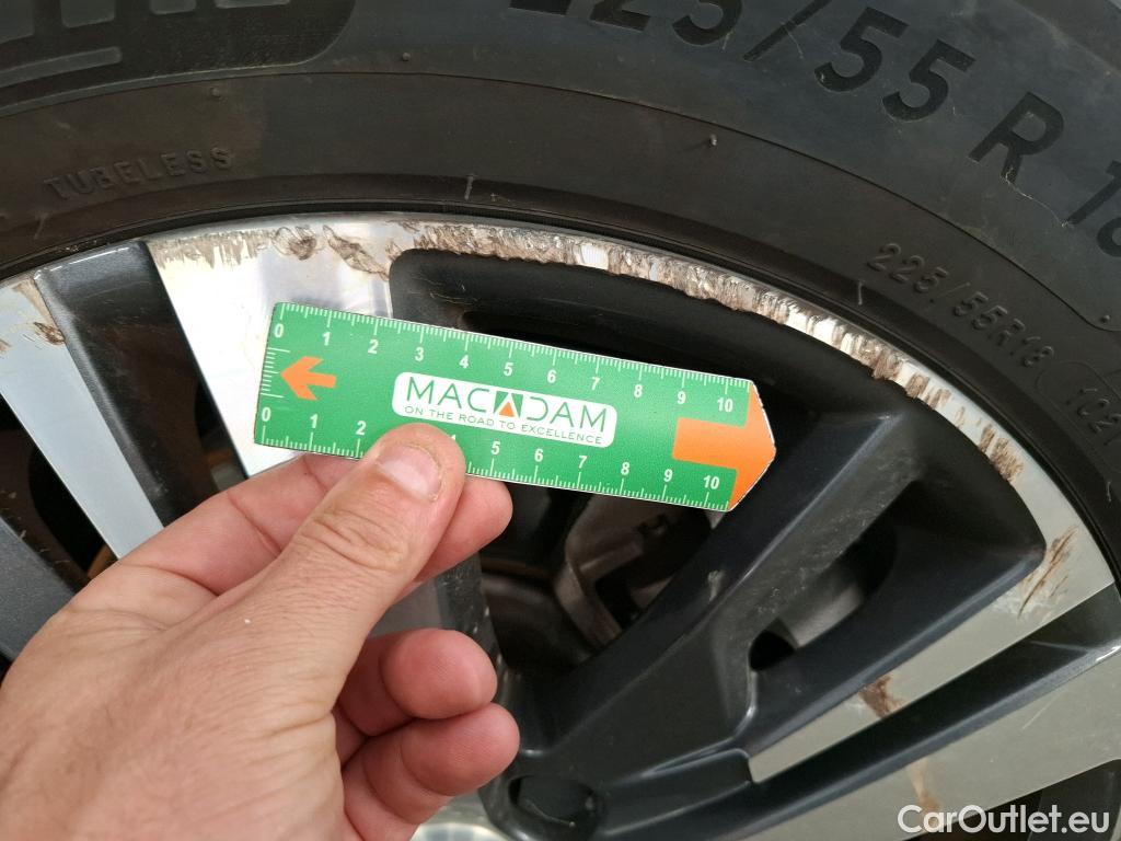  Peugeot  3008  Hybrid 225 Allure Pack 1.6 Plug-In 225CV BVA8 E6d #24