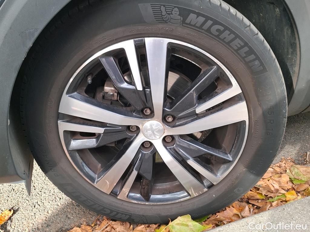  Peugeot  3008  Allure Business 1.2 PureTech 130CV BVM6 E6d #8