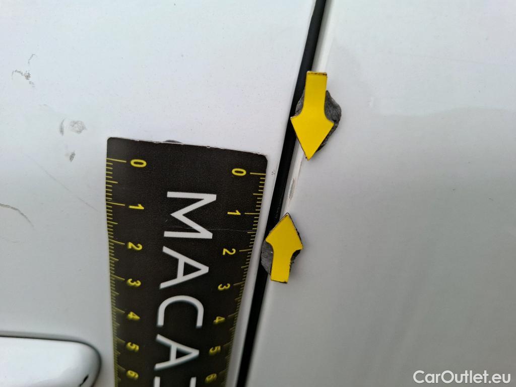  Peugeot  2008  Allure Business 1.5 HDi 110CV BVM6 E6d #17