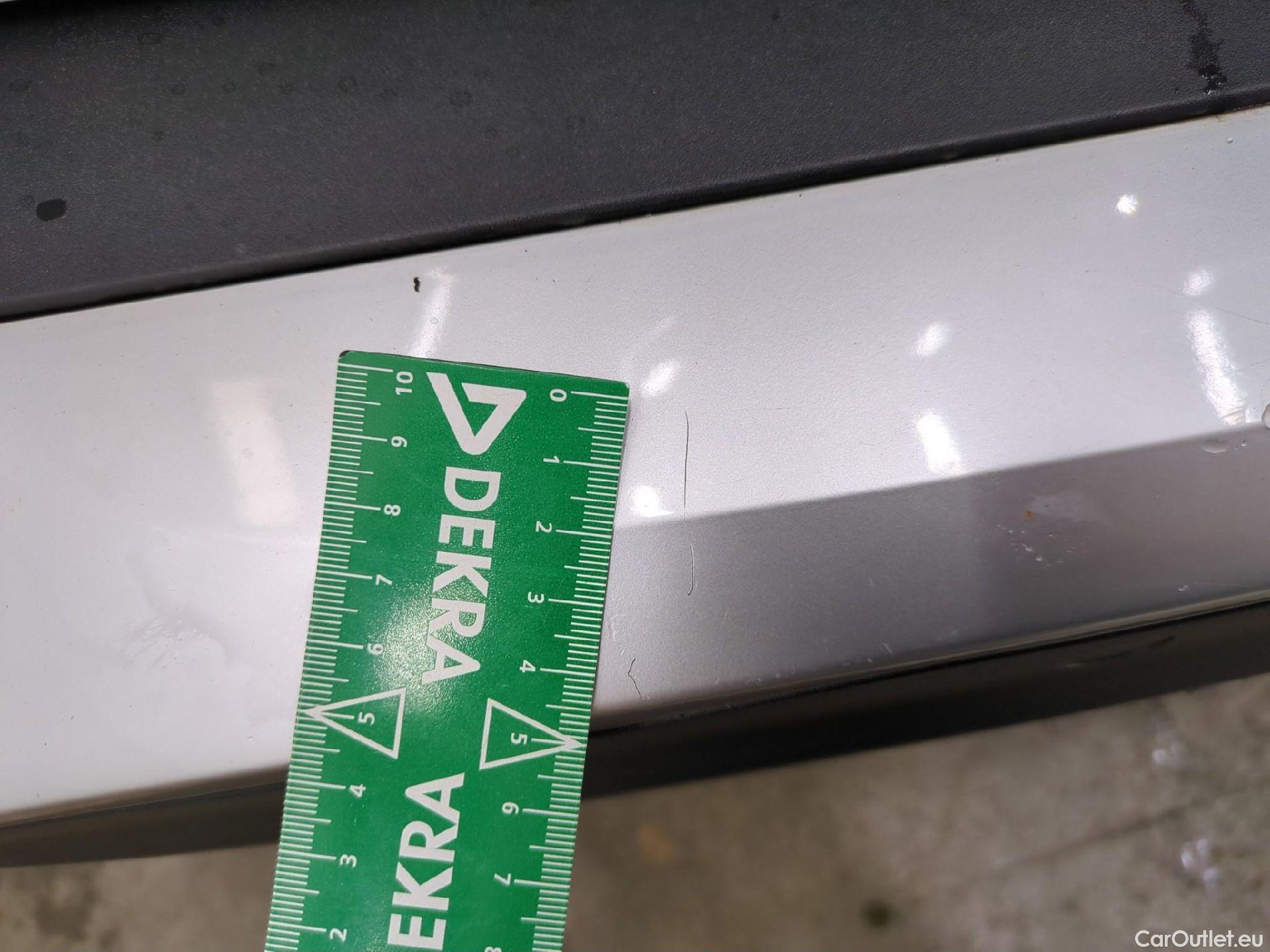  Peugeot  2008  Allure Pack 1.5 HDi 130CV BVA8 E6d #1