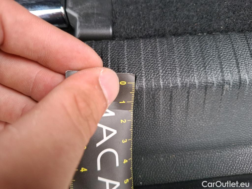  Peugeot  2008  Allure Business 1.5 HDi 110CV BVM6 E6d #27