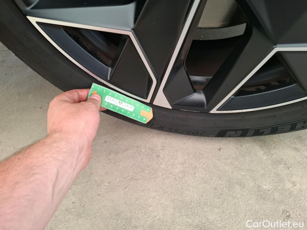  DS  DS4 DS DS 4 / 2021 / 5P / Berline PURETECH 130 CROSS RIVOLI AUTO #8