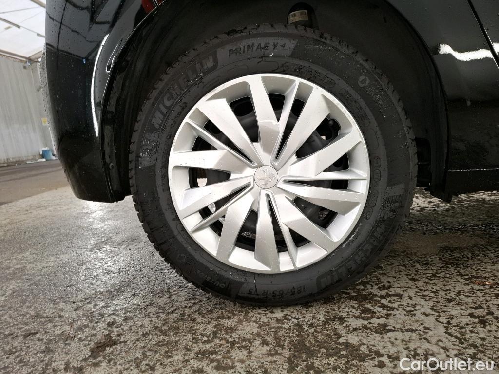  Peugeot  208 PEUGEOT  / 2019 / 5P / Berline Puretech 75 S&S LIKE #7