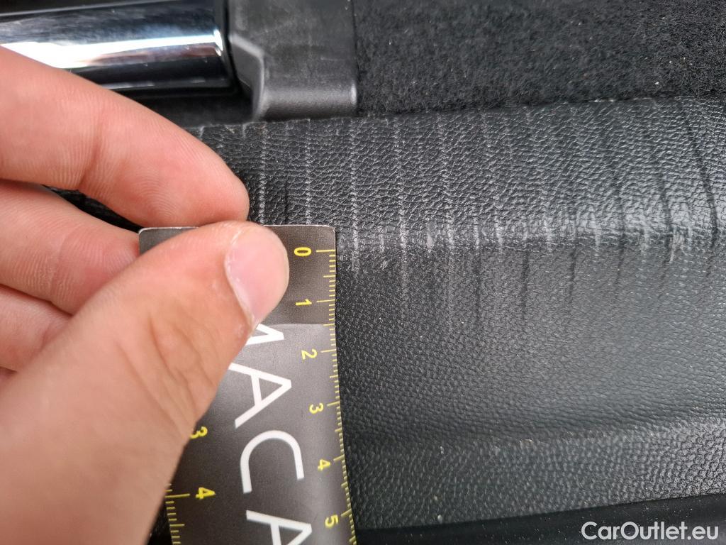  Peugeot  2008  Allure Business 1.5 HDi 110CV BVM6 E6d #26