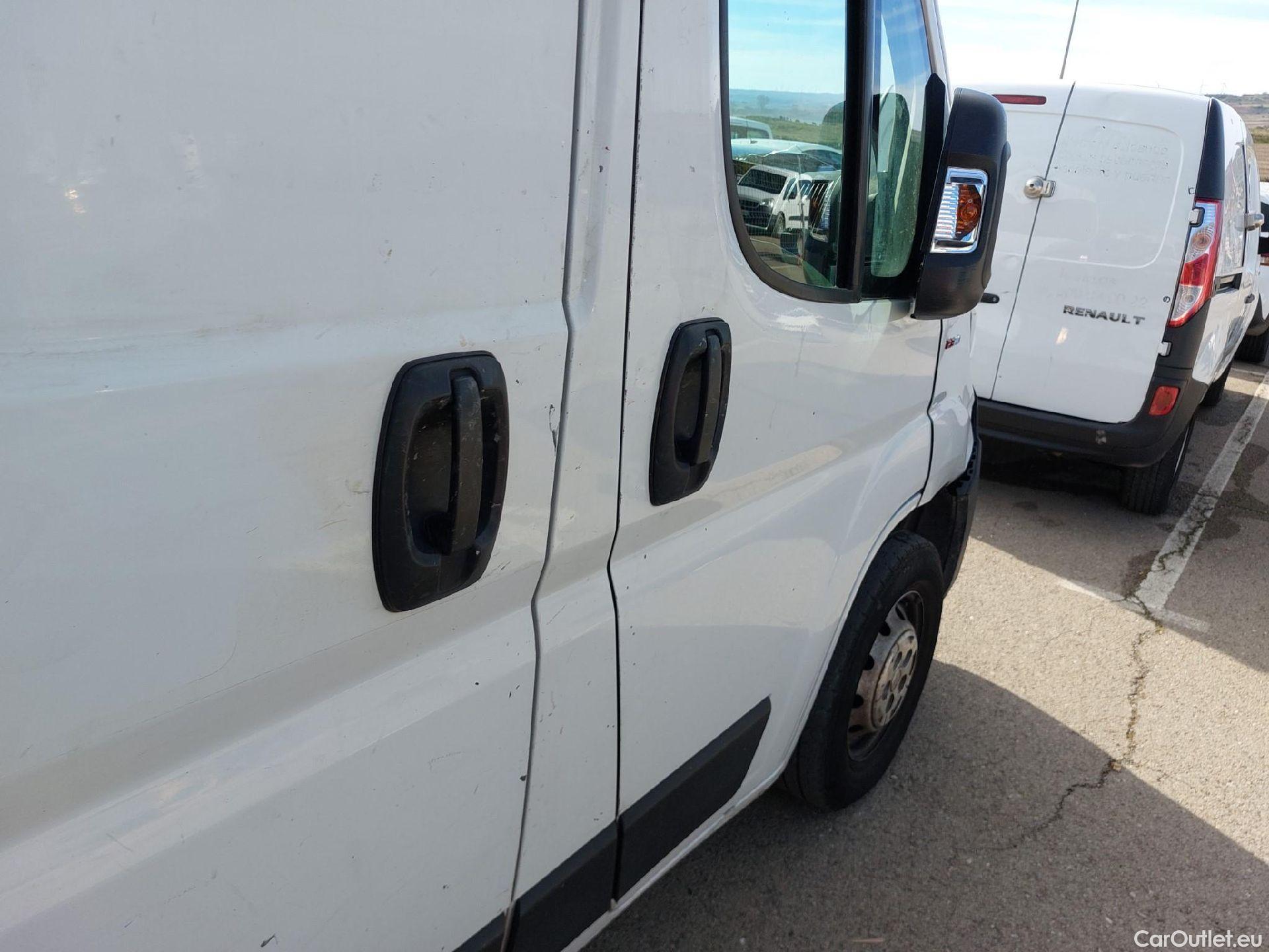  Fiat  Ducato FIAT  / 2014 / 4P / furgón 35 L3 H2 2.3 1 (103 kW) Euro 6d-temp #55