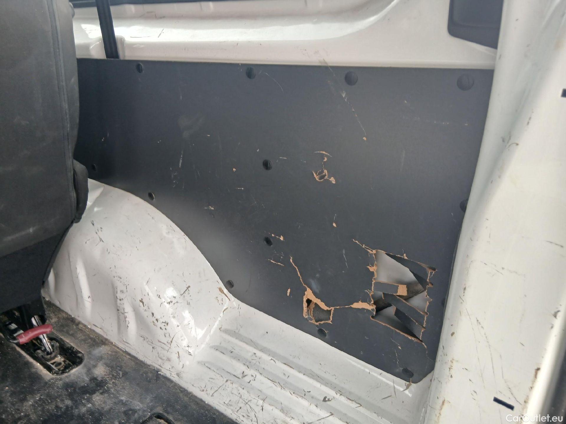  Citroen  Jumpy CITROEN  / 2016 / 4P / combi Combi Talla XL BlueHDi 120 S&S Confort #5