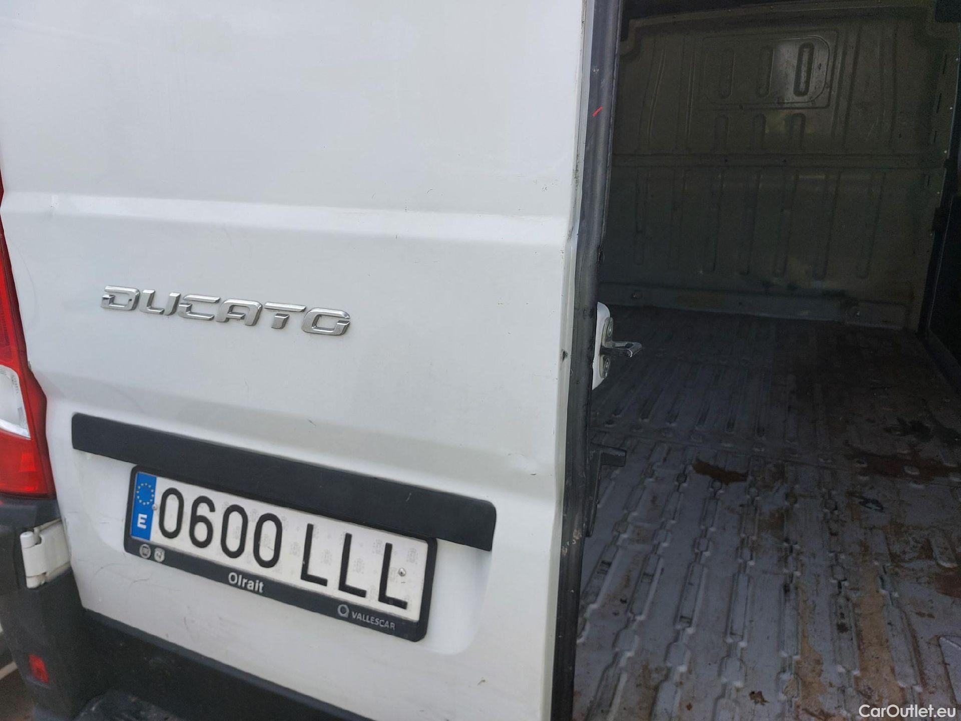  Fiat  Ducato FIAT  / 2014 / 4P / furgón 35 L3 H2 2.3 1 (103 kW) Euro 6d-temp #48