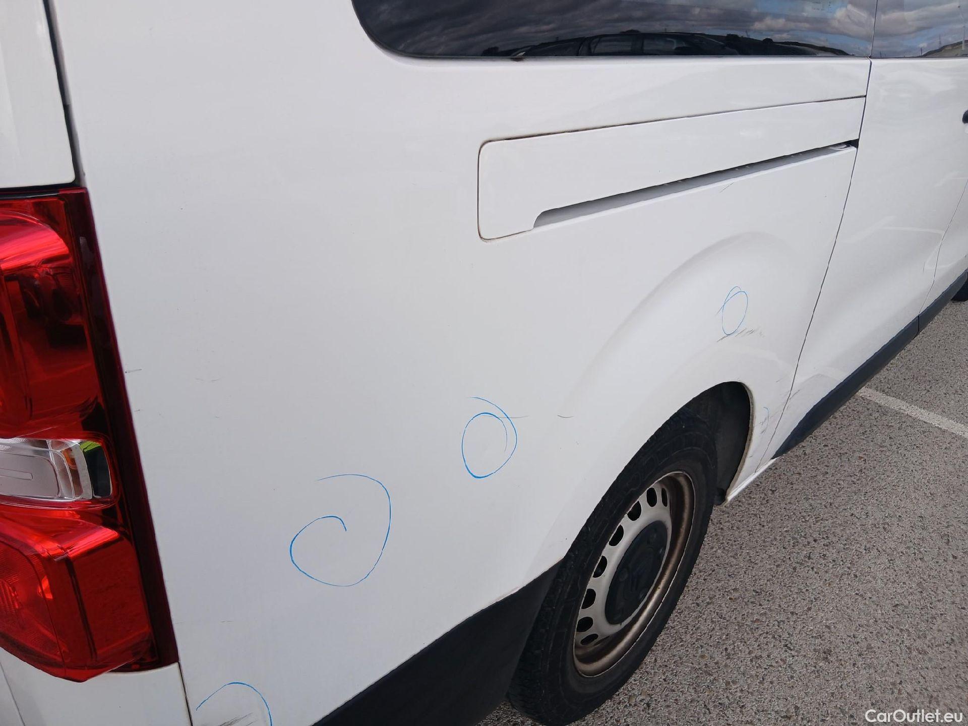  Citroen  Jumpy CITROEN  / 2016 / 4P / combi Combi Talla XL BlueHDi 120 S&S Confort #38