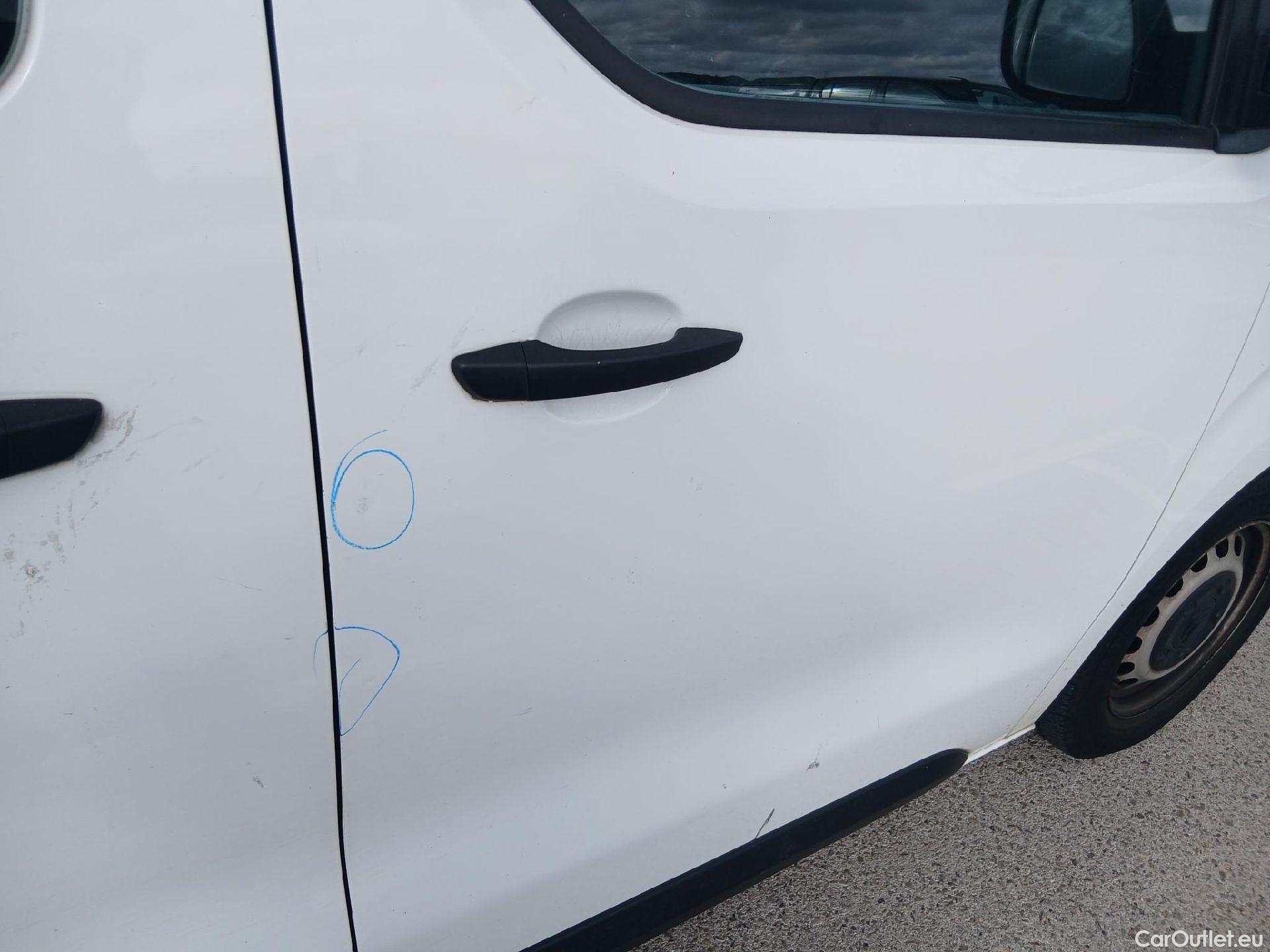  Citroen  Jumpy CITROEN  / 2016 / 4P / combi Combi Talla XL BlueHDi 120 S&S Confort #44