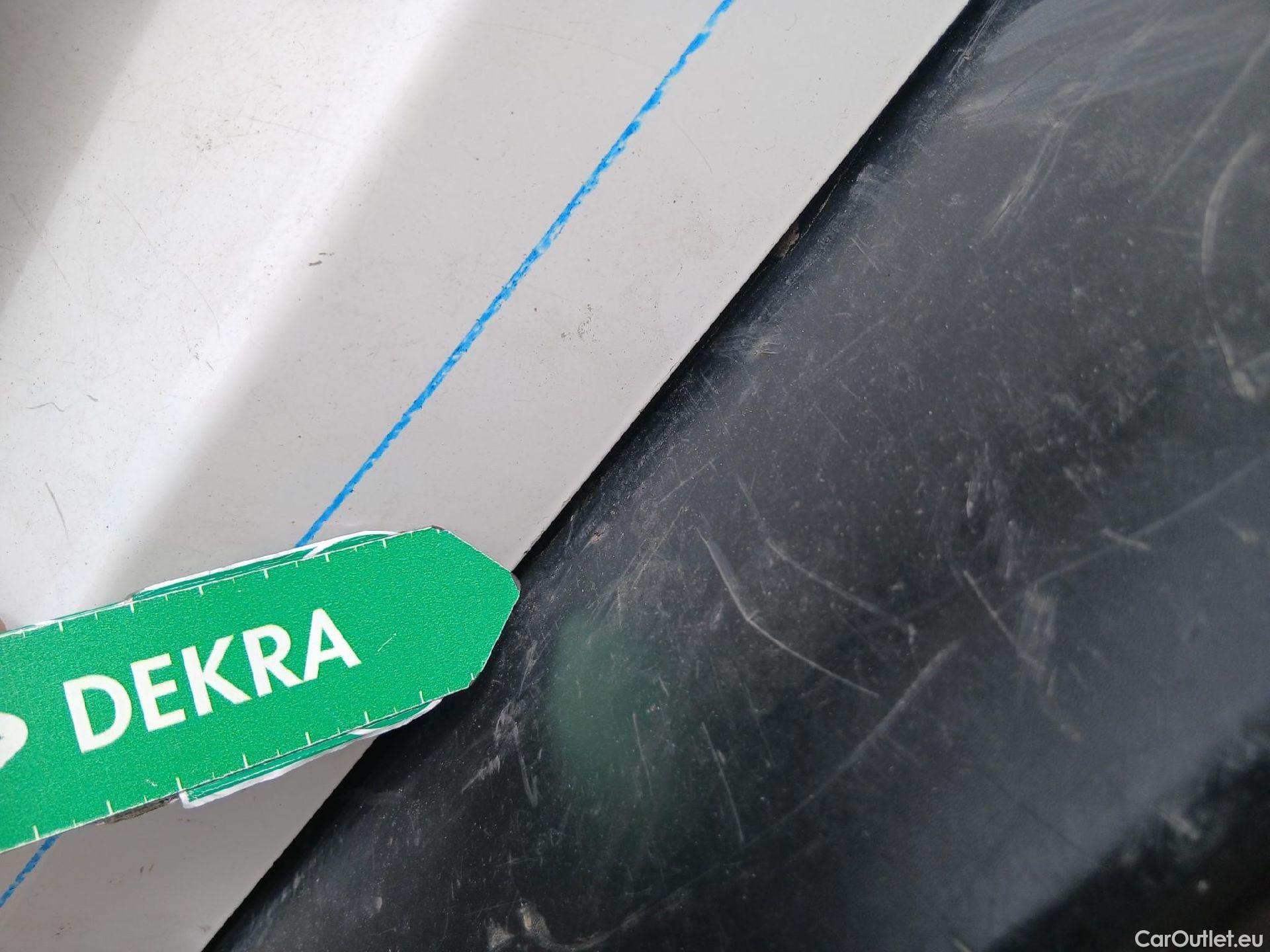  Citroen  Jumpy CITROEN  / 2016 / 4P / combi Combi Talla XL BlueHDi 120 S&S Confort #26