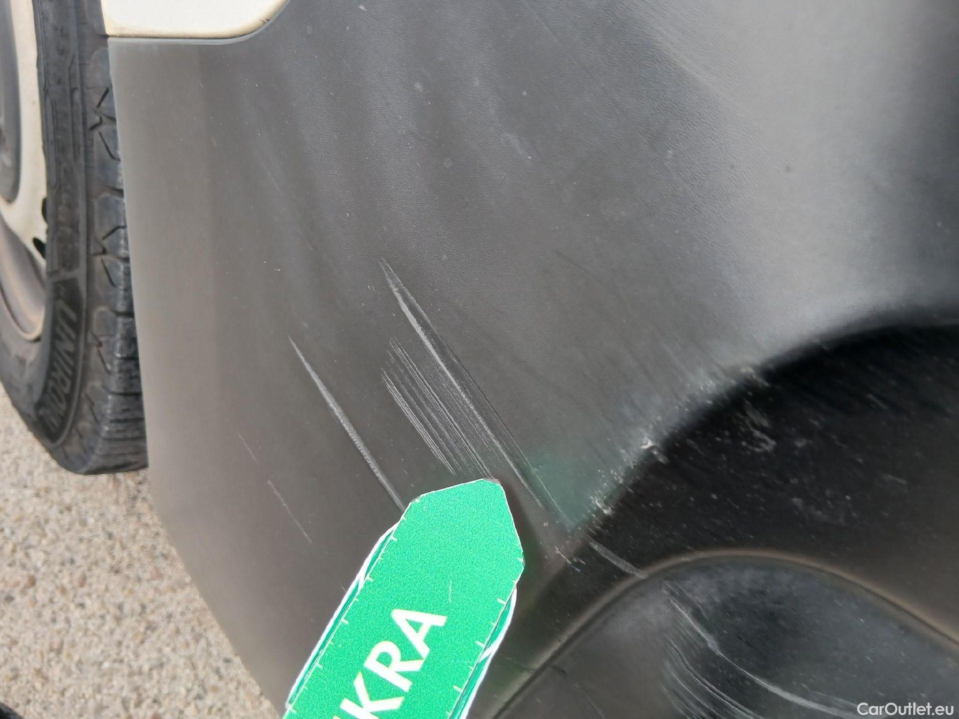  Citroen  Jumpy CITROEN  / 2016 / 4P / combi Combi Talla XL BlueHDi 120 S&S Confort #17