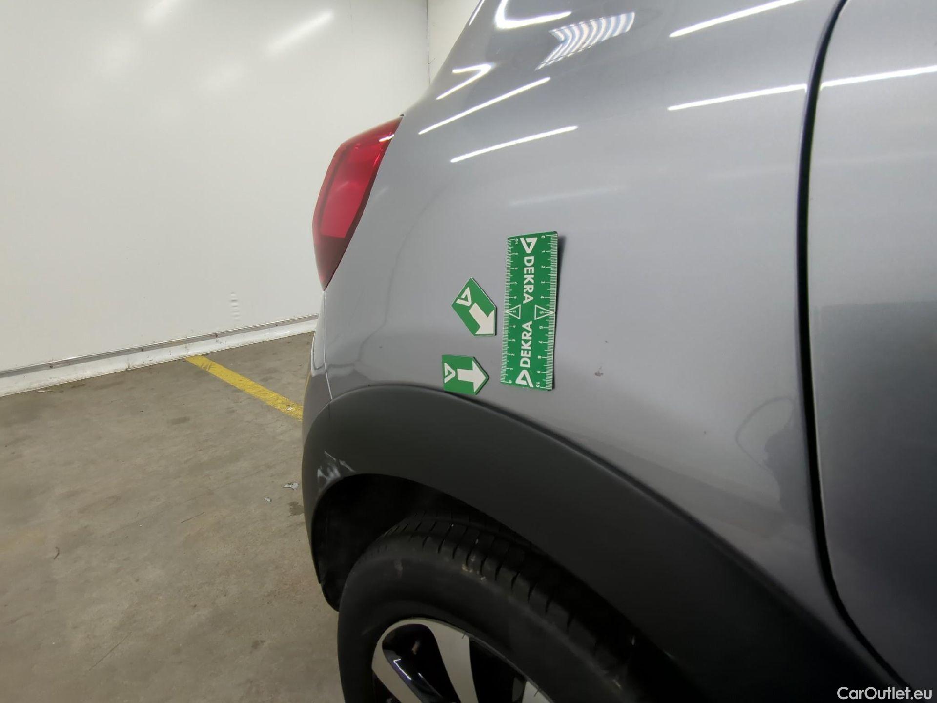  Citroen  C3  Shine Business 1.2 PureTech 80CV BVM5 E6d #12