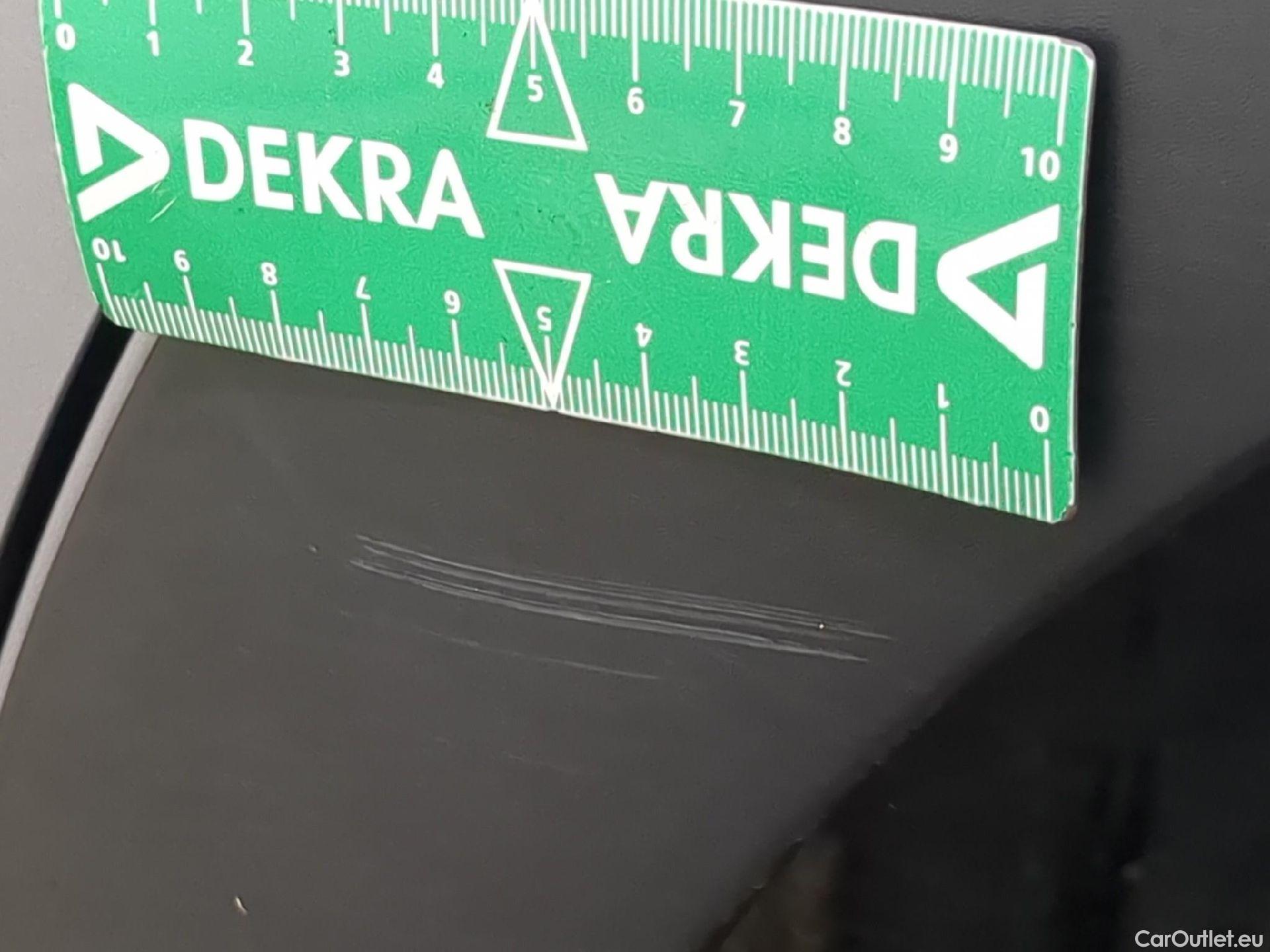  Citroen  C3  Shine Business 1.2 PureTech 80CV BVM5 E6d #37