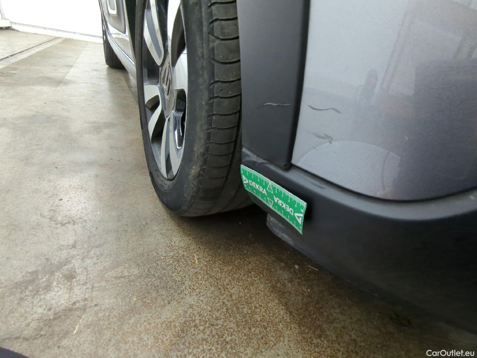  Citroen  C3  Shine Business 1.2 PureTech 80CV BVM5 E6d #29